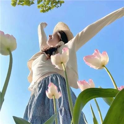 墙里的女人